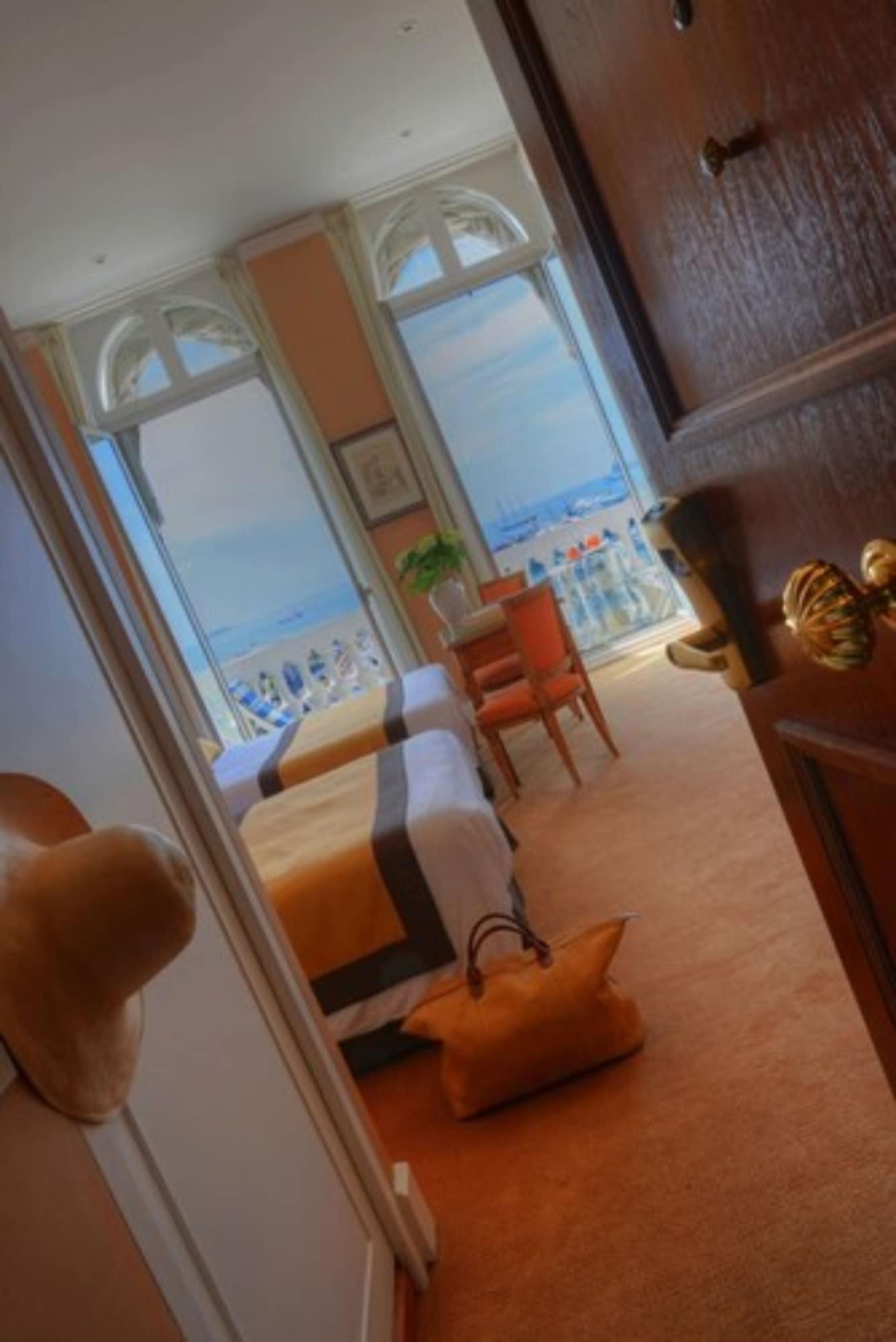 Hotel Splendid Cannes Exterior photo