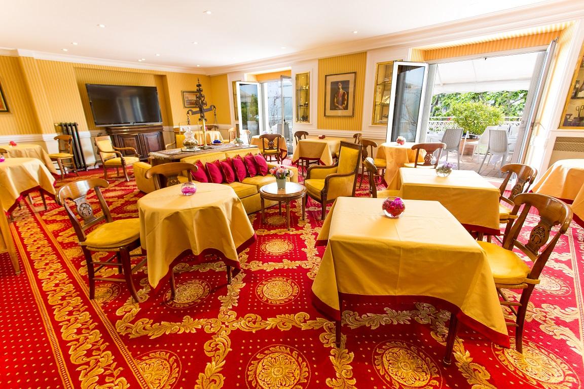 Hotel Splendid Cannes Exterior photo