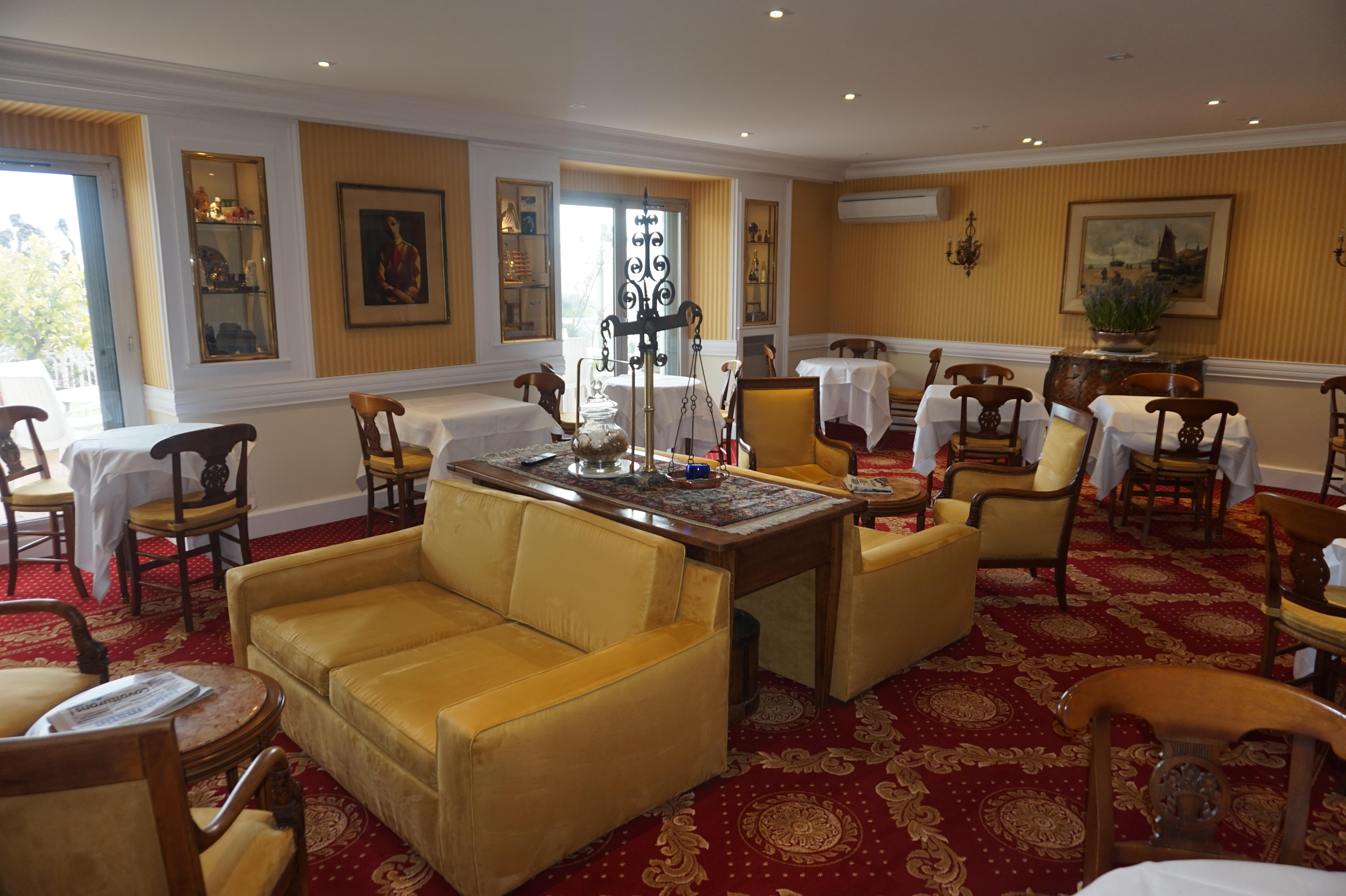 Hotel Splendid Cannes Exterior photo